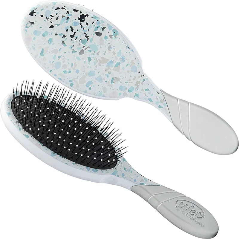 WETBRUSH PRO DETANGLER & FLEX DRY TERRAZZO GLAM KIT, 2 BRUSHES & SCRUNCHIE BLUE